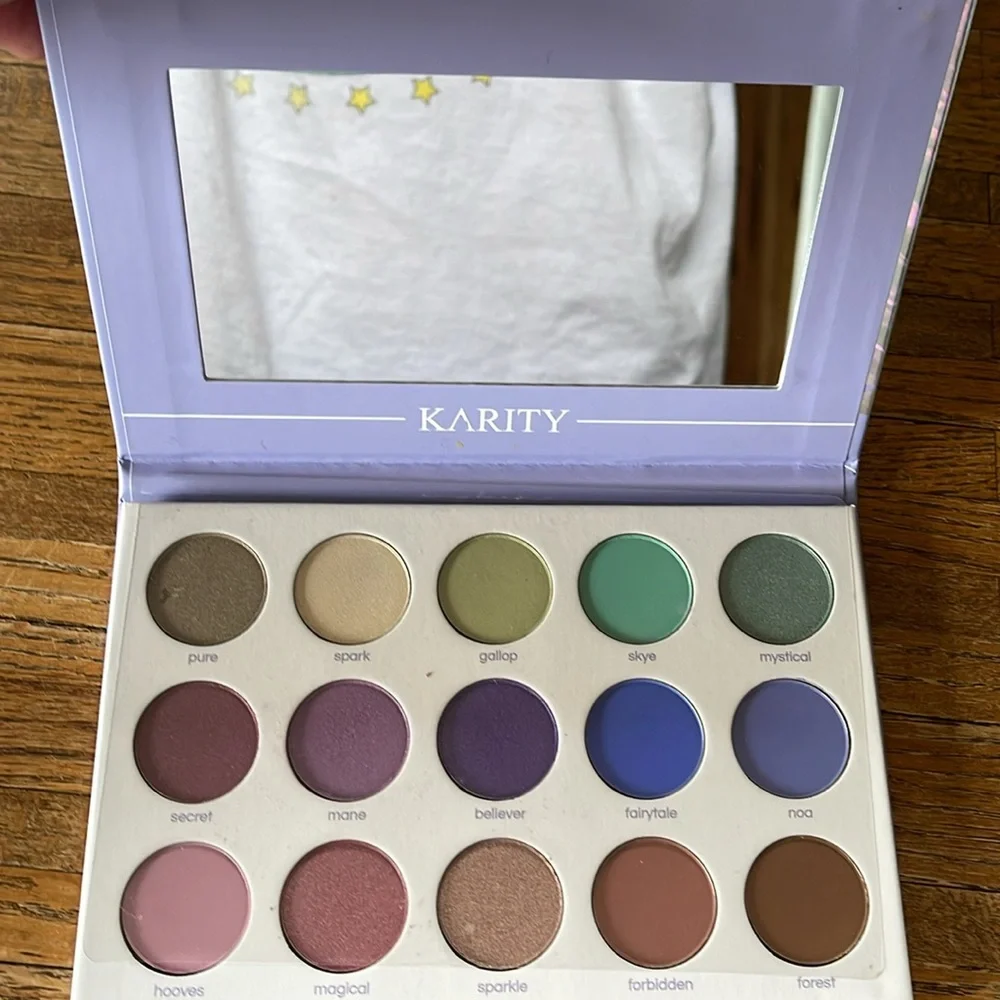 UNICORN DREAMS PALETTE GLITTER & MATTE NEW - Picture 2 of 5